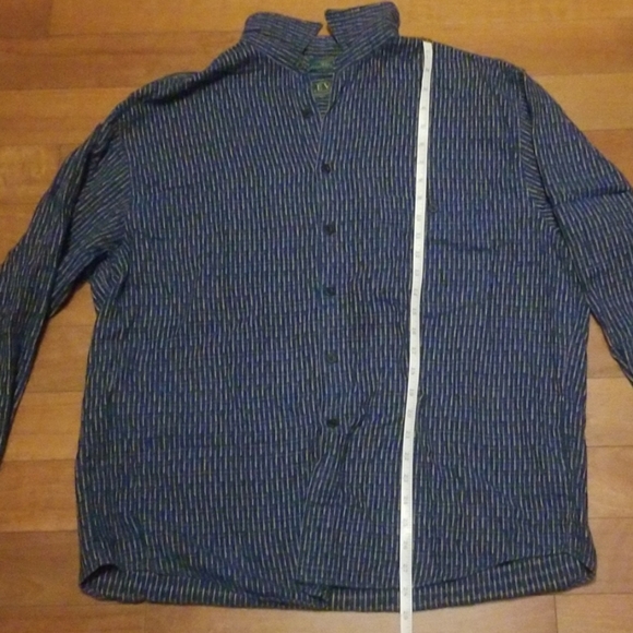 Men's XL vintage Levi's button up shirt - Picture 7 of 8